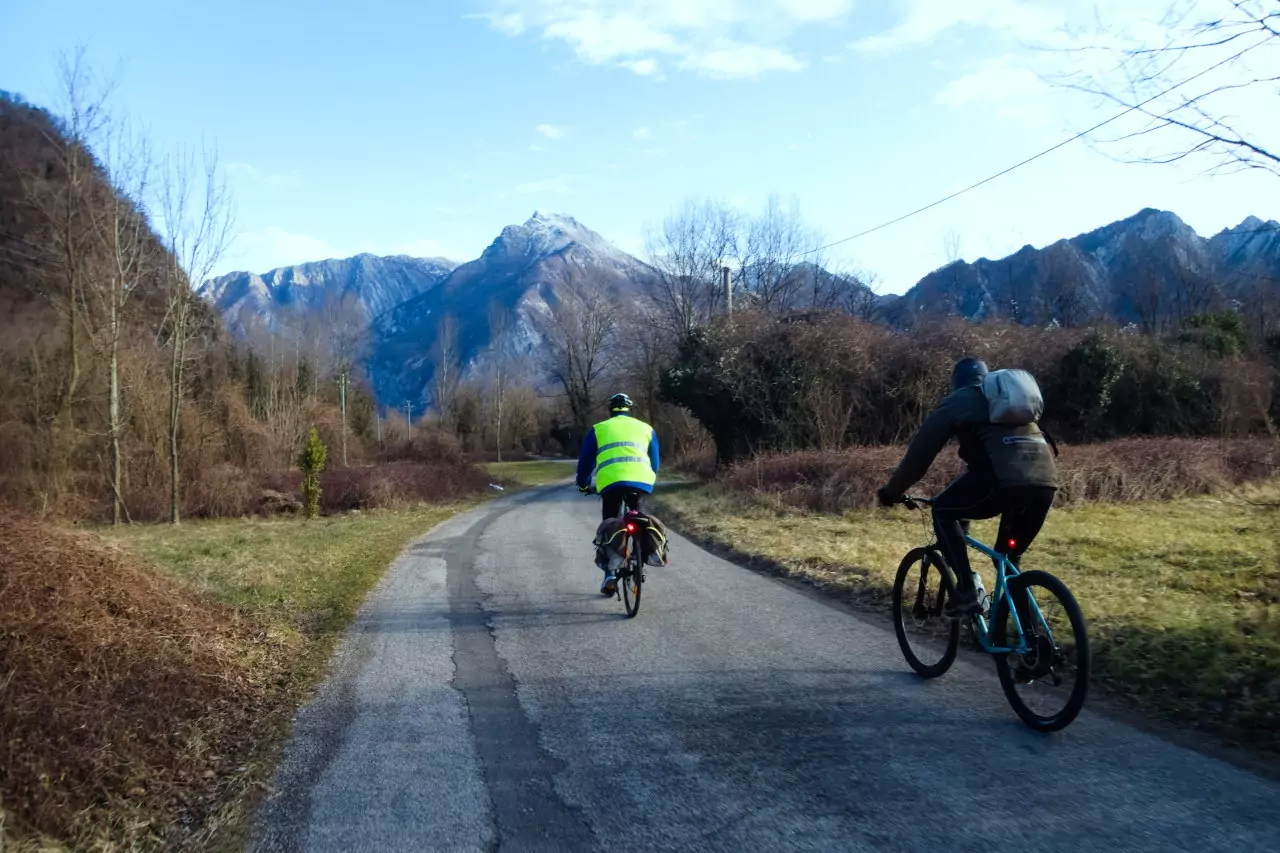 L'inizio della pedalata a Bordano